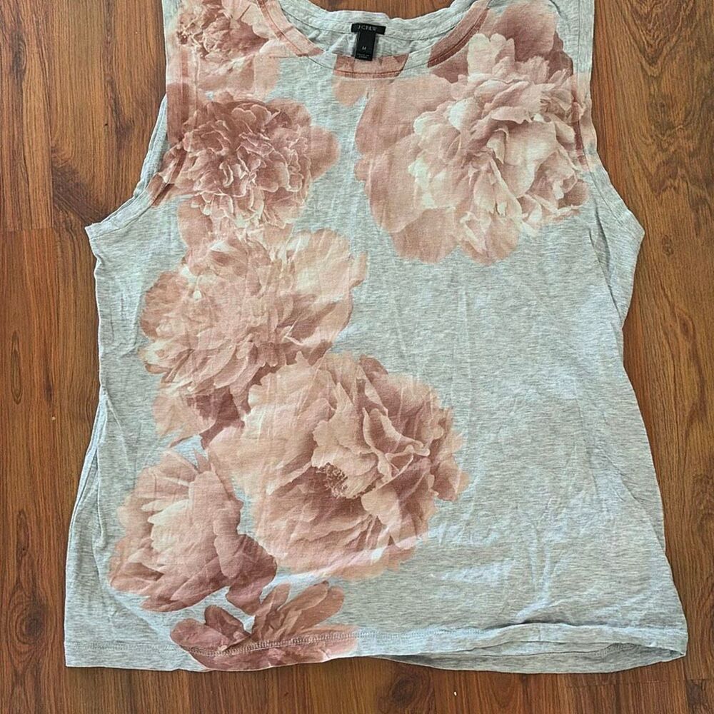 J Crew heather Gray Rose floral print sleeveless T-shirt size M